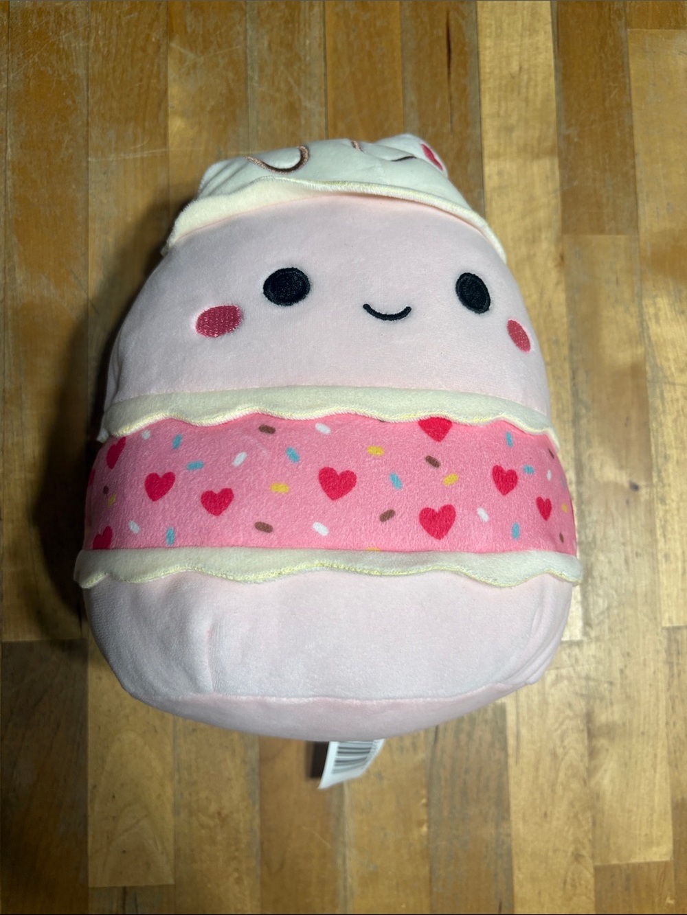 Squishmallow 8” Brinya the Vanilla cake